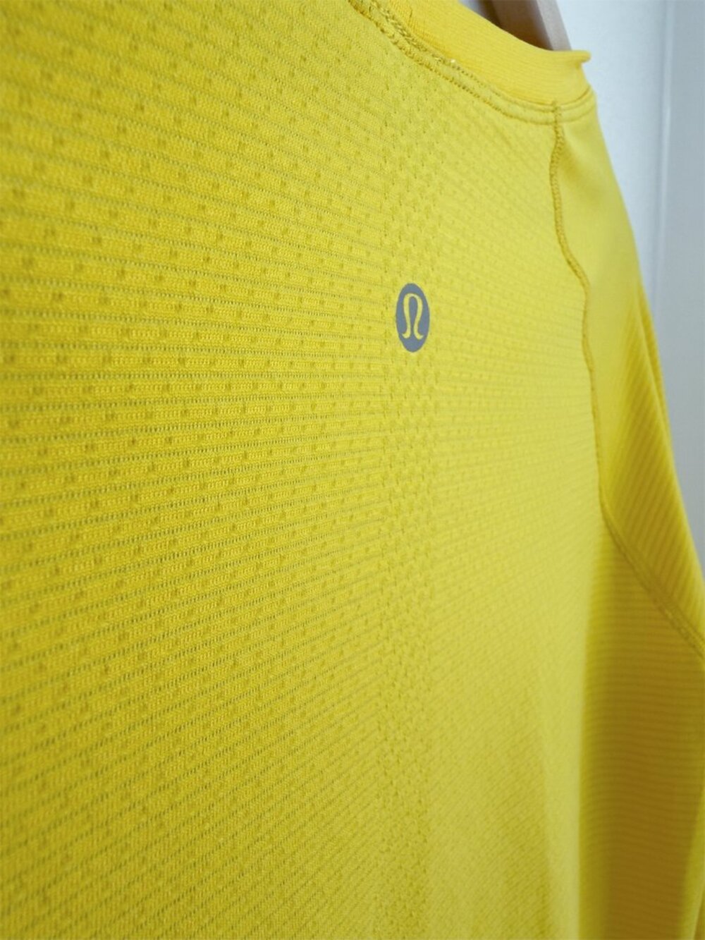 Lululemon Yellow Textured Long Sleeve Top with Thumbholes - Picture 3 of 7